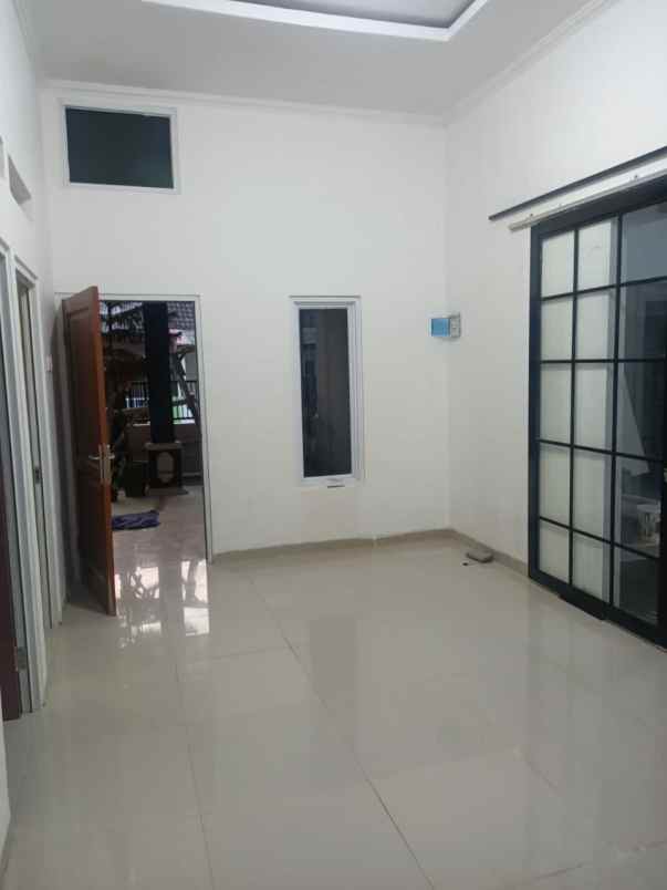 dijual rumah taman alamanda tambun utara