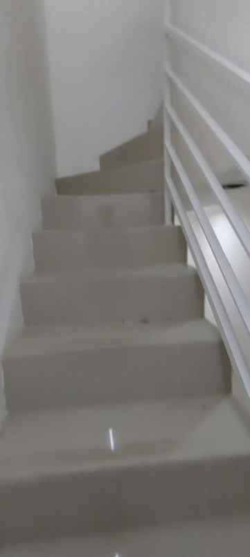 dijual rumah taman sari