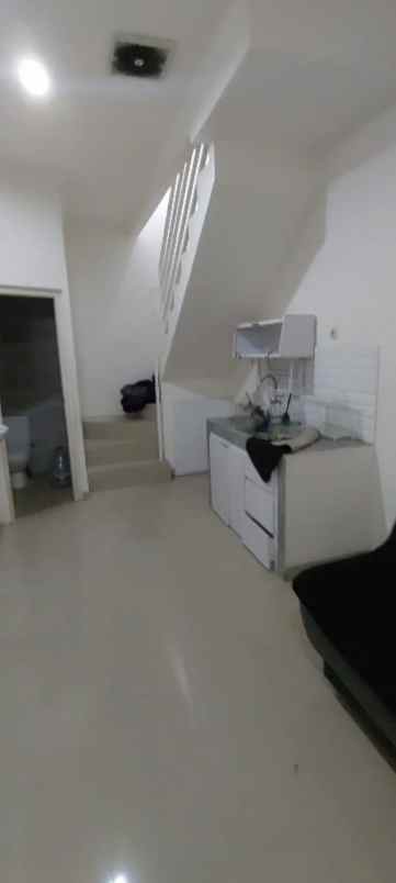 dijual rumah taman sari