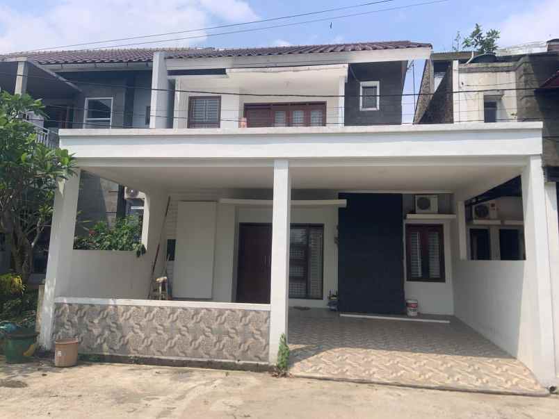 dijual rumah tanah baru