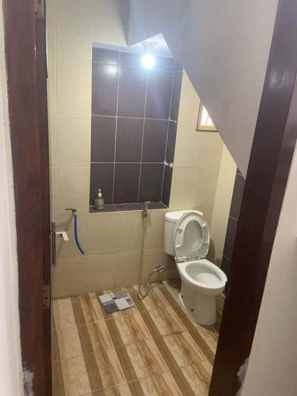 dijual rumah tanah baru