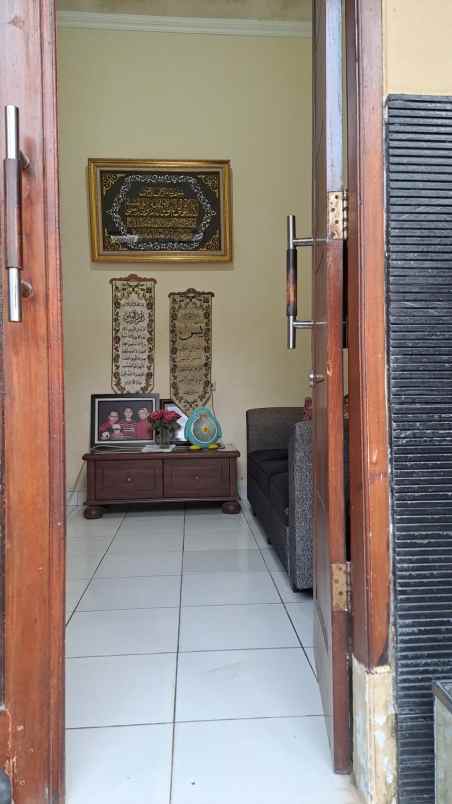 dijual rumah tanah baru beji depok