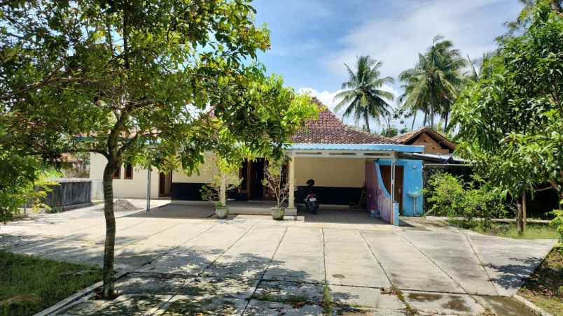 dijual rumah tawangsari