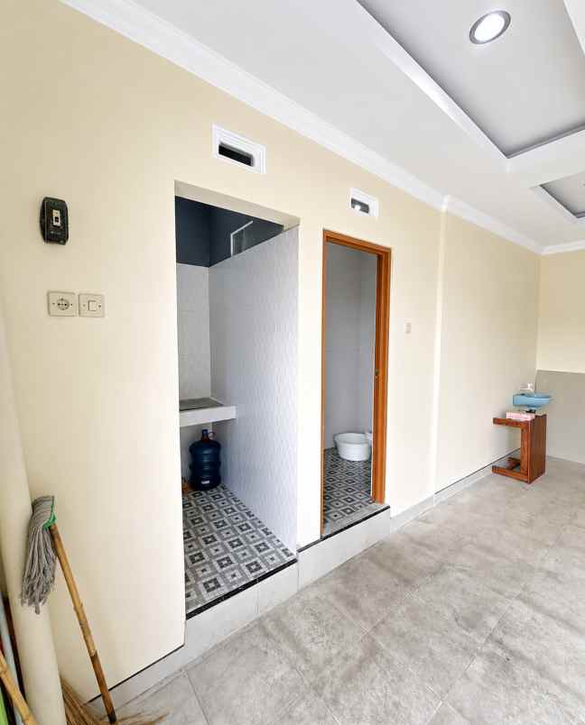 dijual rumah tegalrejo
