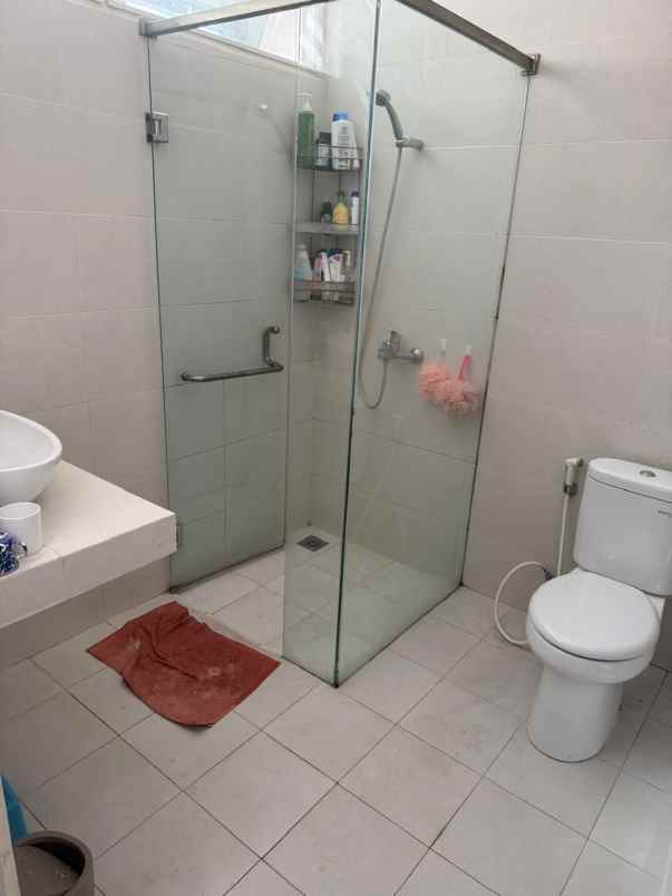 dijual rumah victoria valley bsb semarang