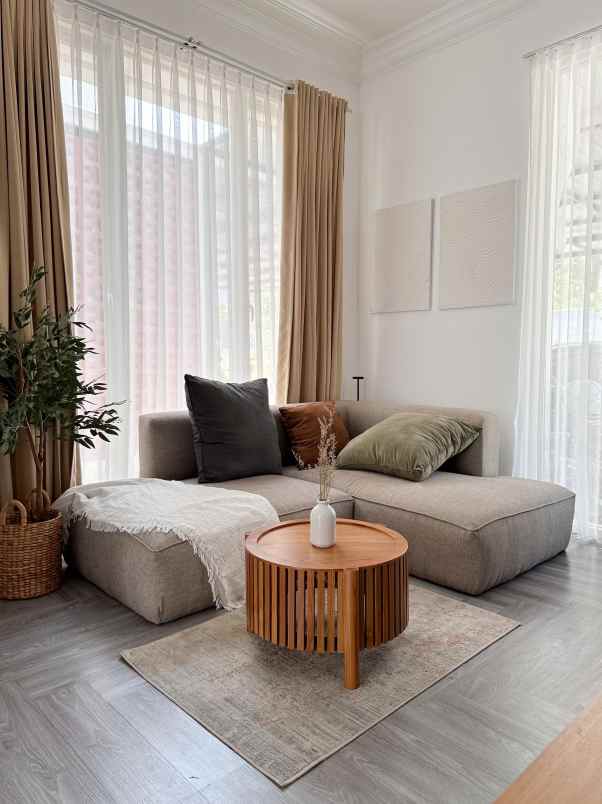 dijual rumah victoria valley citraland