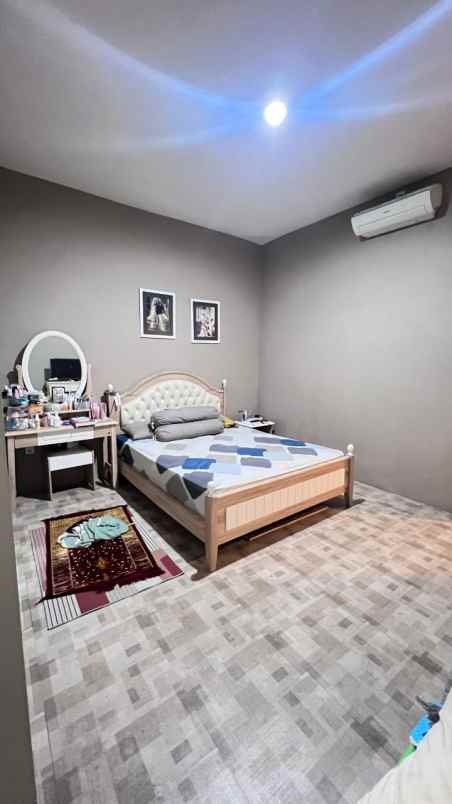 dijual rumah villa bukit tidar jalan