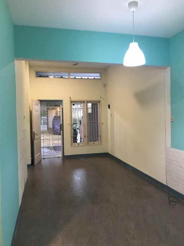 dijual rumah villa casablanca jl muchtar