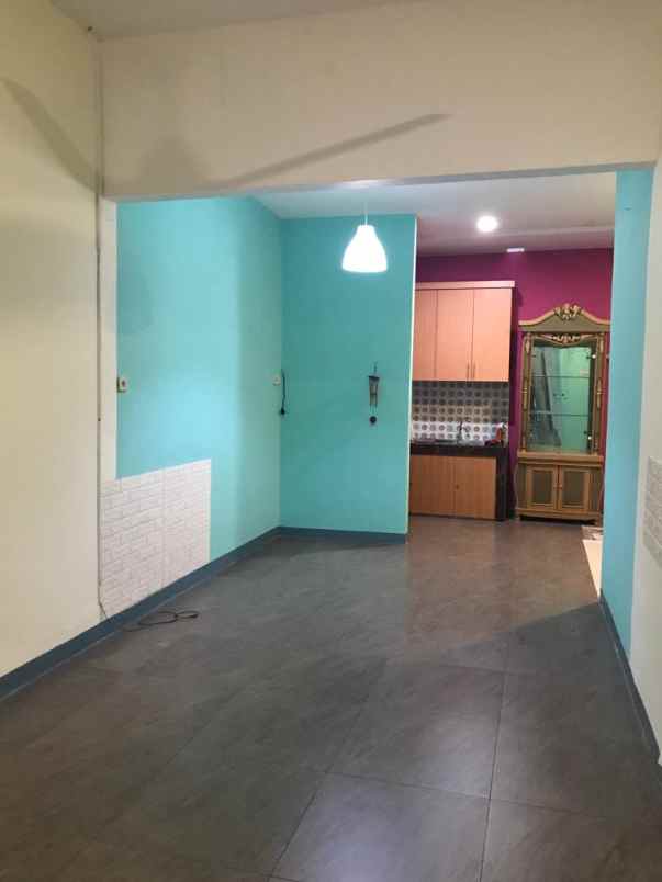 dijual rumah villa casablanca jl muchtar