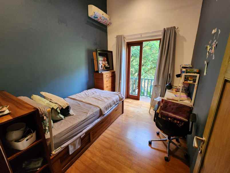 dijual rumah villa cinere mas pisangan