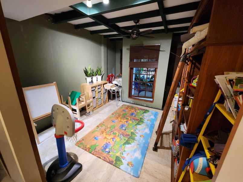 dijual rumah villa cinere mas pisangan