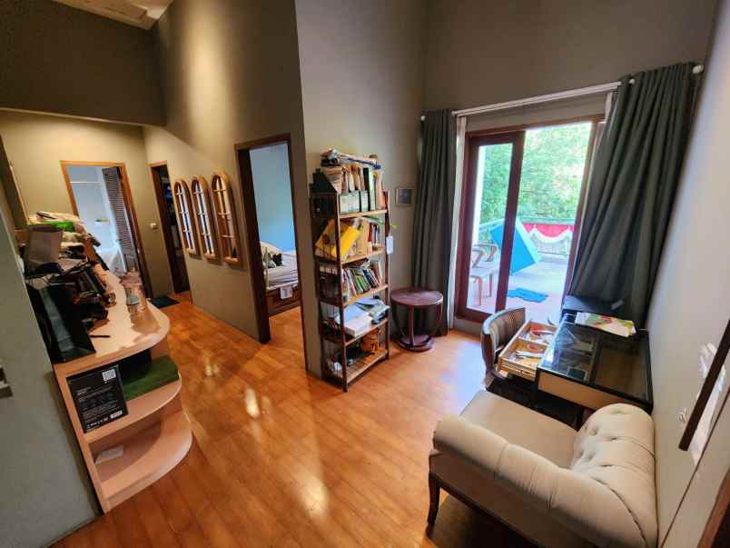 dijual rumah villa cinere mas pisangan
