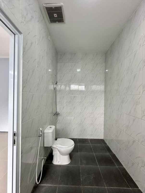 dijual rumah wonorejopermai utara