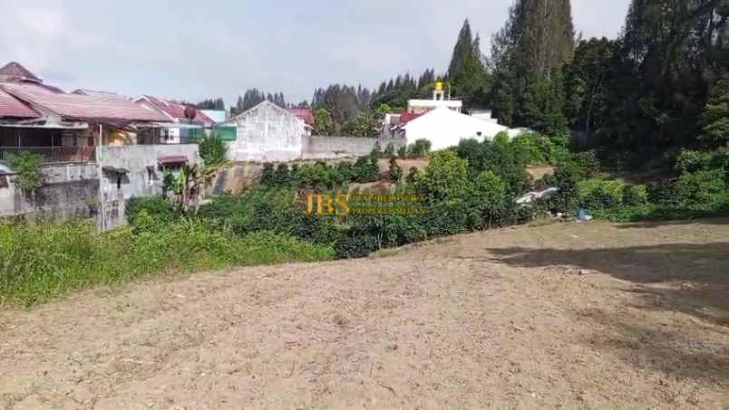 dijual tanah daerah berastagi jalan