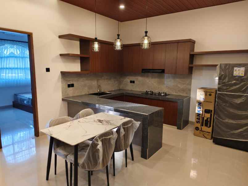 dijual villa banjar bale bandung desa
