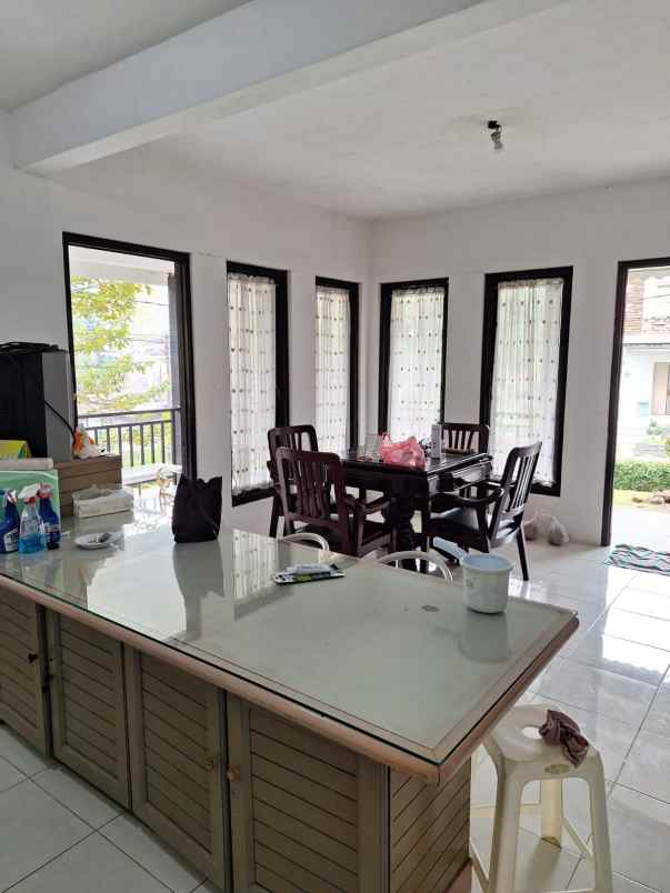 dijual villa dibawah harga pasaran di grand trawas