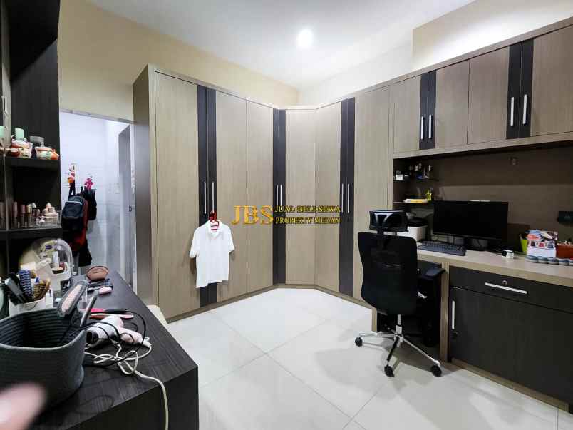dijual villa komplek cemara asri jalan