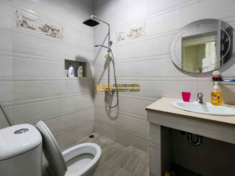 dijual villa komplek cemara asri jalan