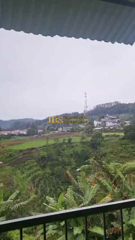 dijual villa komplek sinabung view