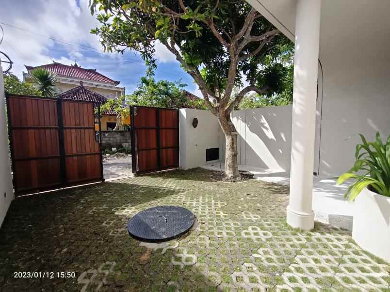 dijual villa ungasan badung bali