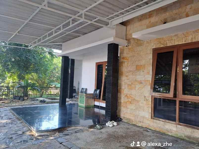 dijuwal rumah 2 lt dibawah njop perum pandanaran hills
