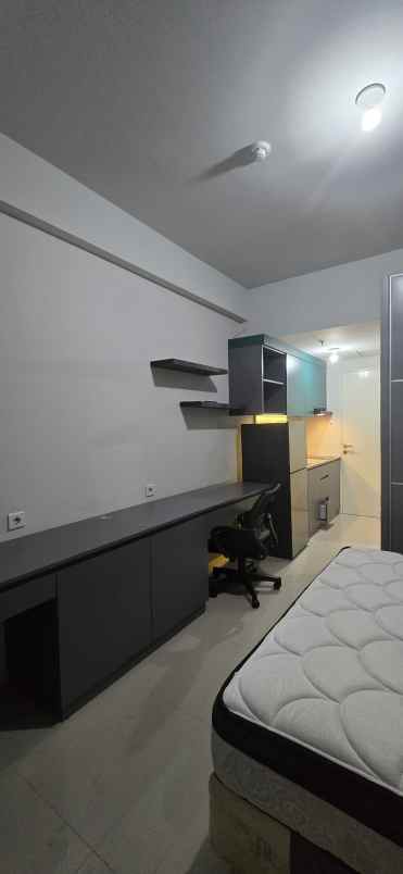 disewakan apartemen cornell lantai 26