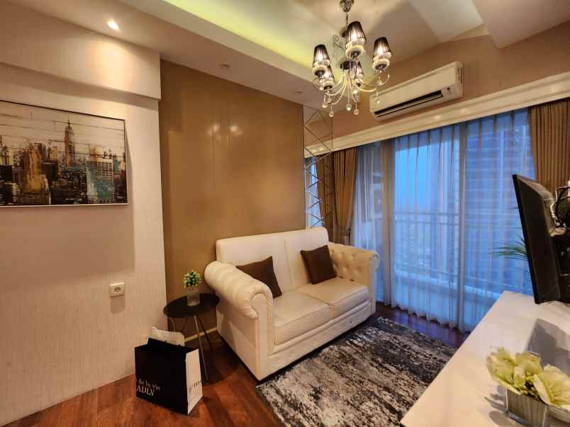 disewakan apartemen orchard lantai 31 full furnish