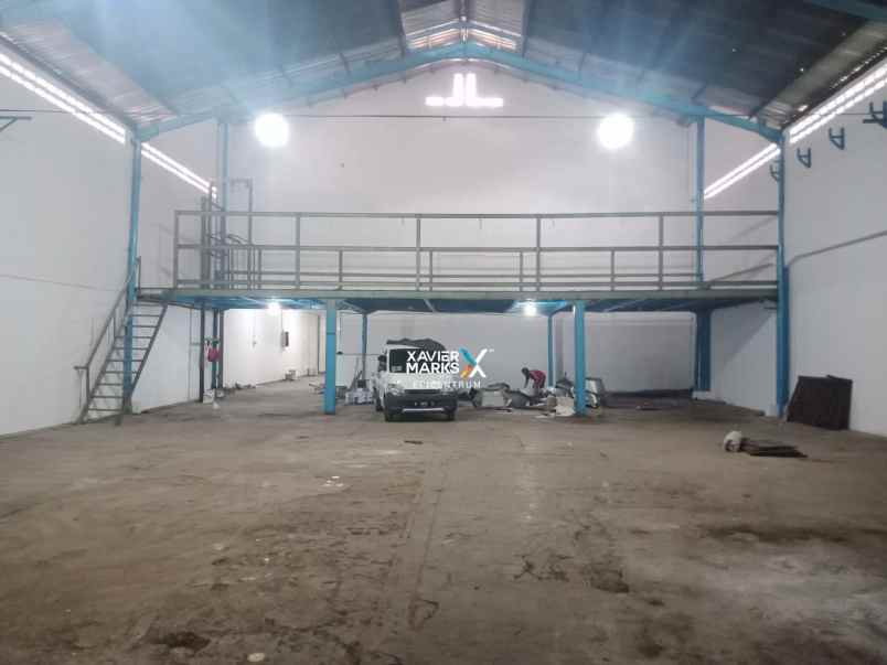 disewakan gudang showroom nol jalan raya kenjeran