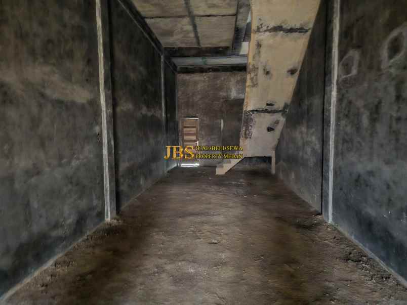 disewakan ruko gudang kantor komplek cbd polonia jalan
