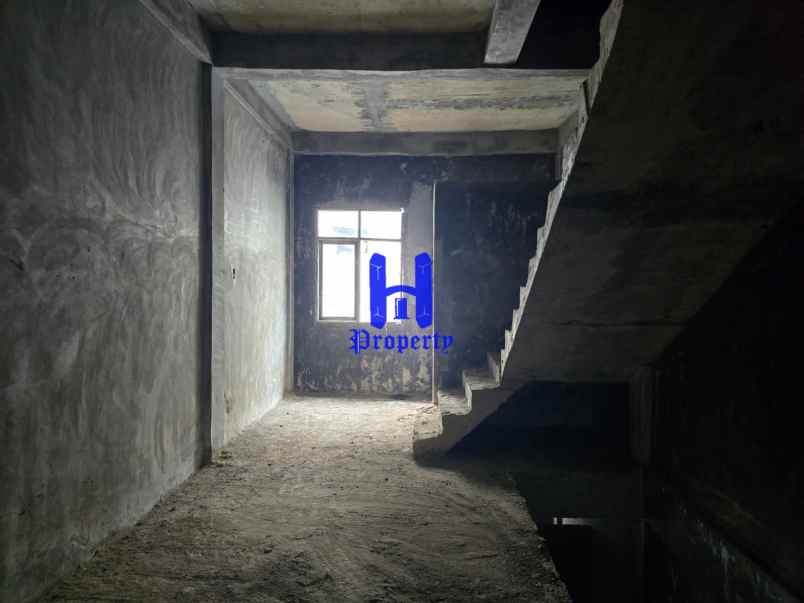 disewakan ruko gudang kantor komplek cbd polonia jalan