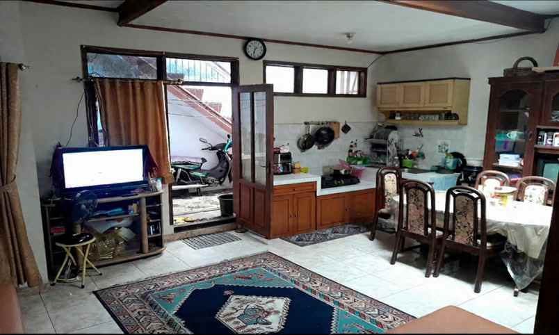 disewakan rumah cikajang