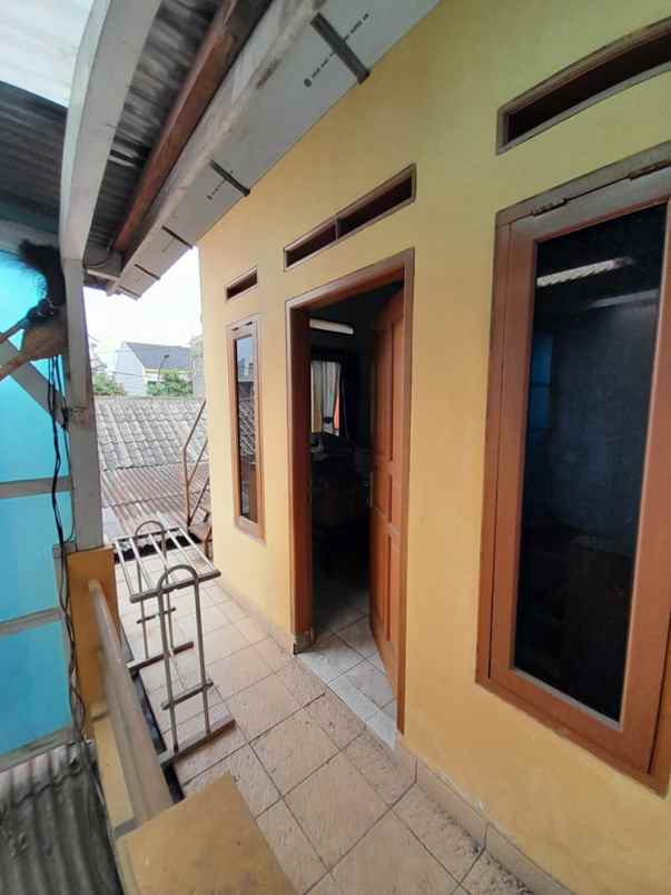 disewakan rumah cikajang