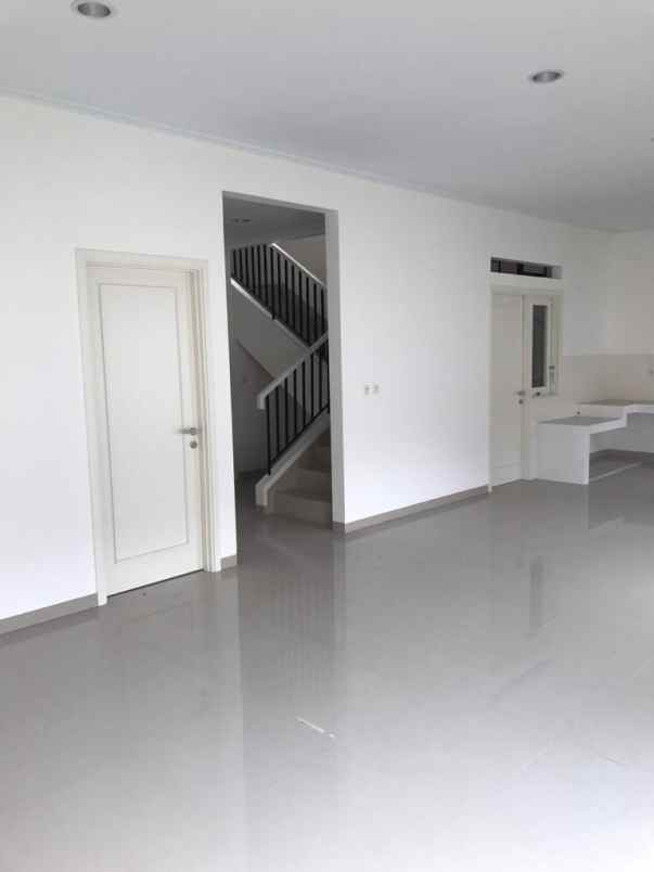 disewakan rumah cikupa tangerang