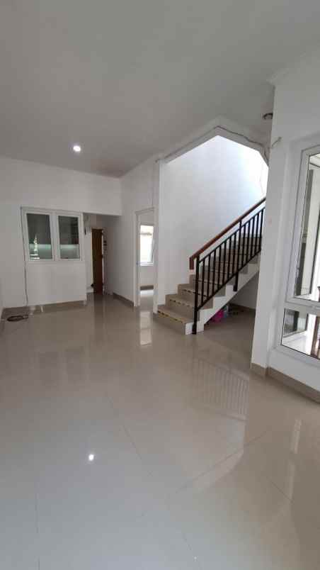 disewakan rumah cilobak pangkalan jati