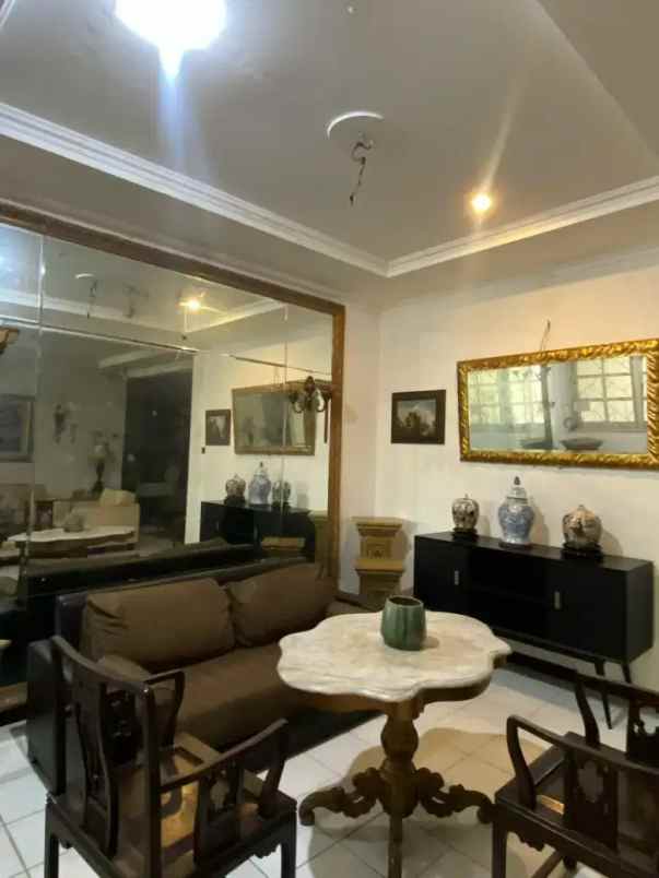 disewakan rumah cirendeu