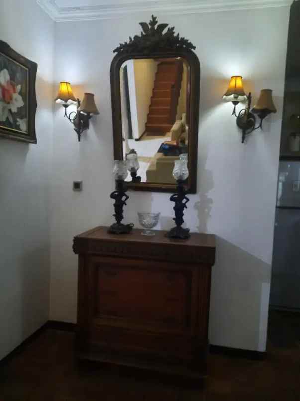 disewakan rumah cirendeu