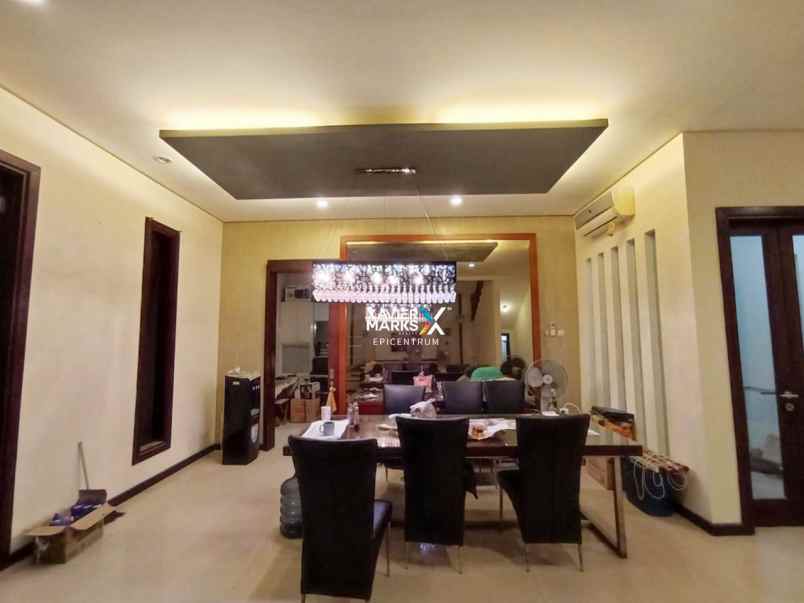 disewakan rumah di kertajaya bagus terawat siap huni