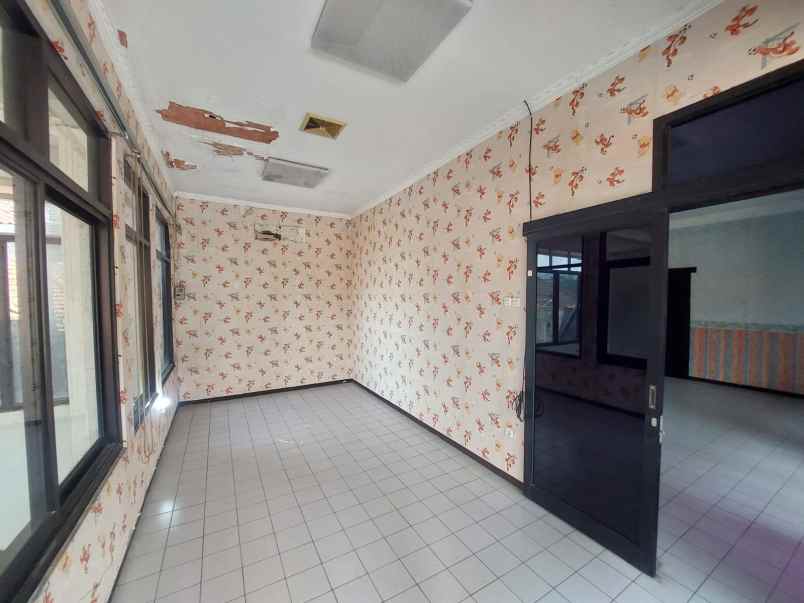 disewakan rumah dr soetomo tegalsari