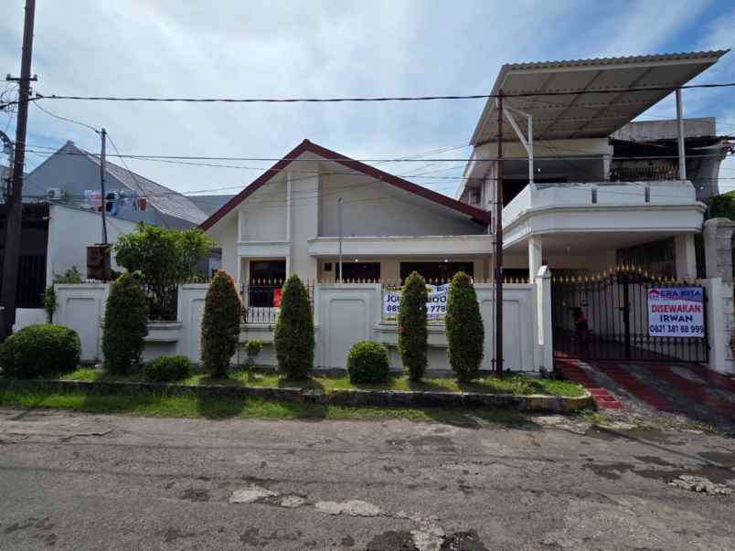 disewakan rumah full furnish di darmo harapan