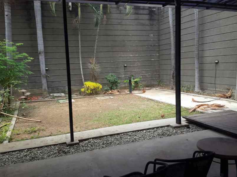 disewakan rumah graha famili