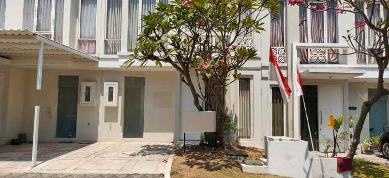 disewakan rumah grand pakuwon cluster