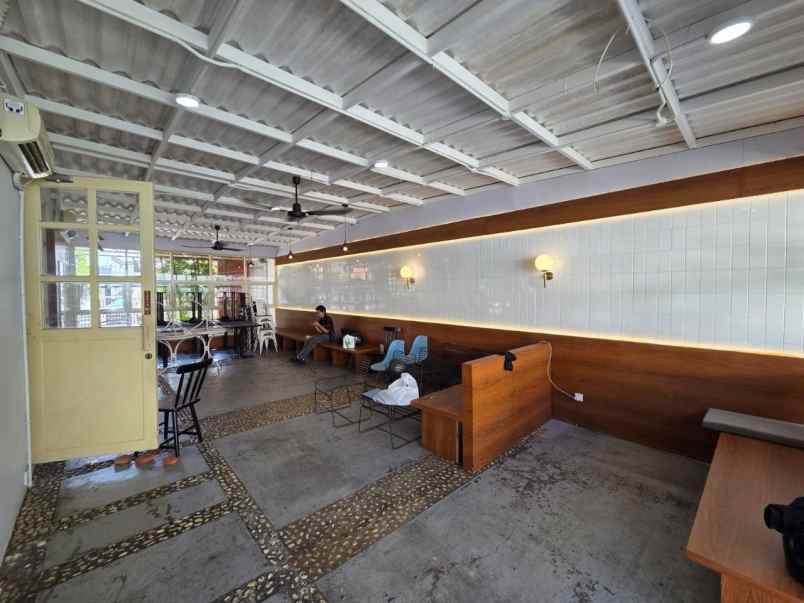 disewakan rumah jemursari untuk usaha cafe restoran