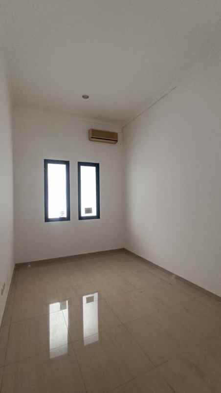 disewakan rumah kelapa nias kelapa gading