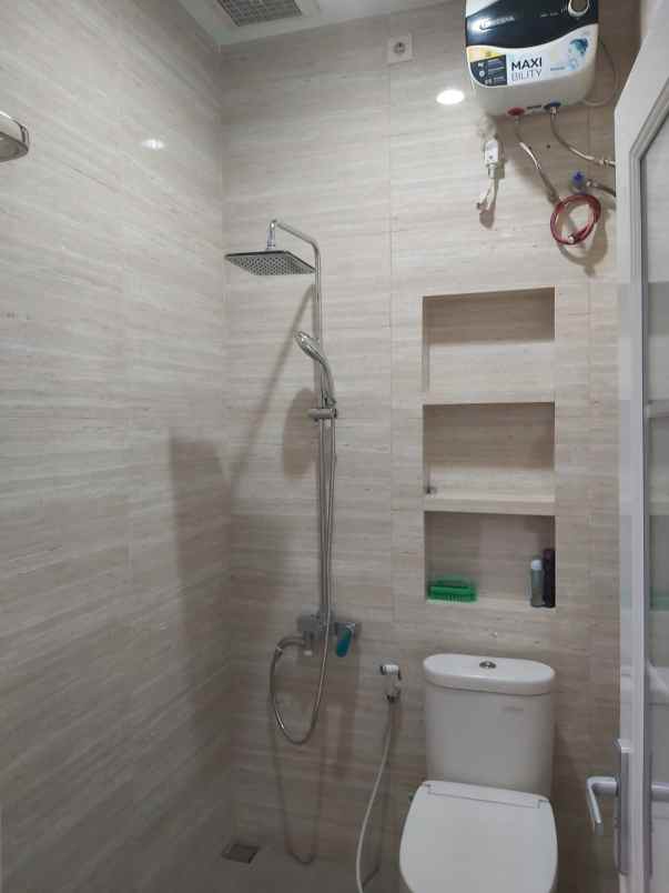 disewakan rumah komp tamansari bukit bandung