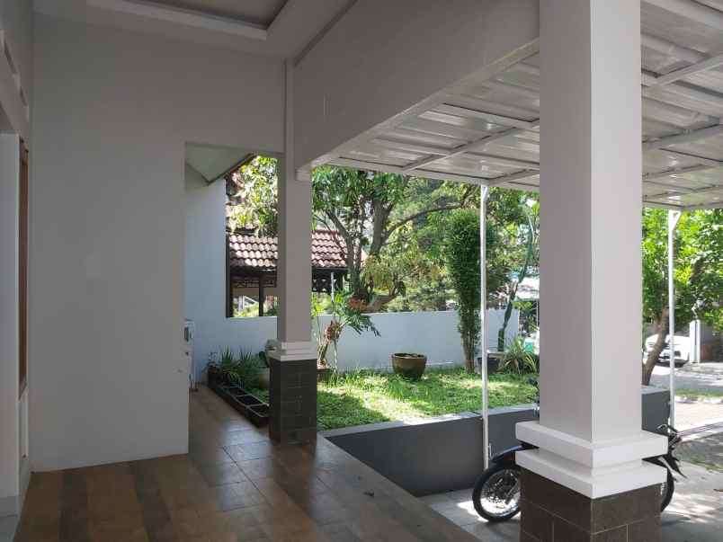 disewakan rumah komp tamansari bukit bandung