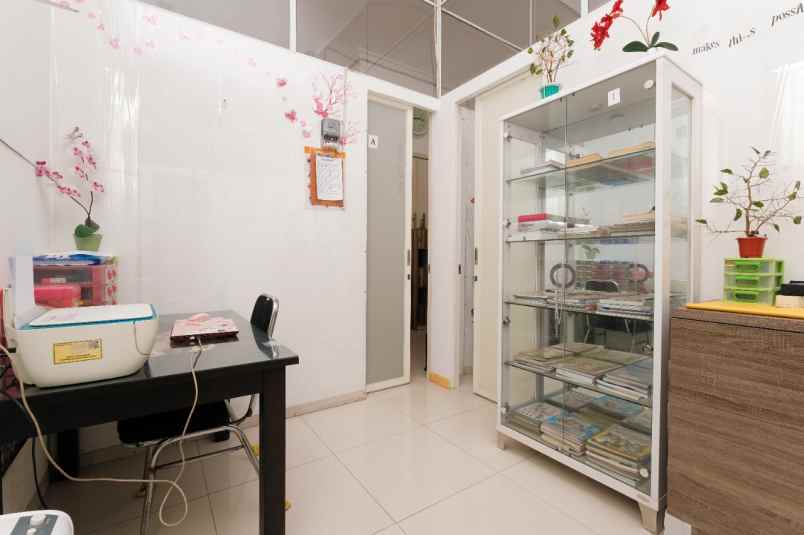 disewakan rumah nirwana eksekutih