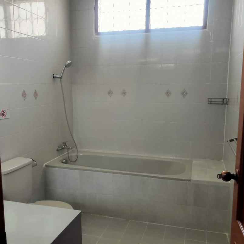 disewakan rumah pejaten barat