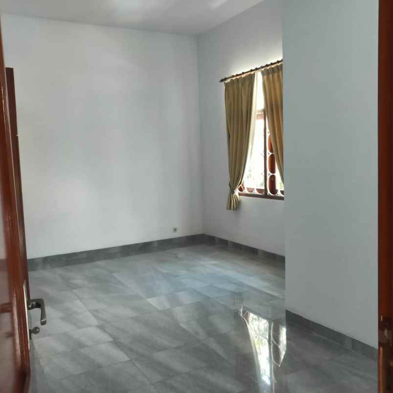 disewakan rumah pejaten barat