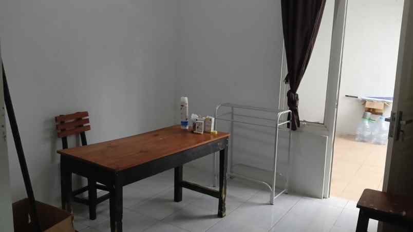 disewakan rumah sumurboto