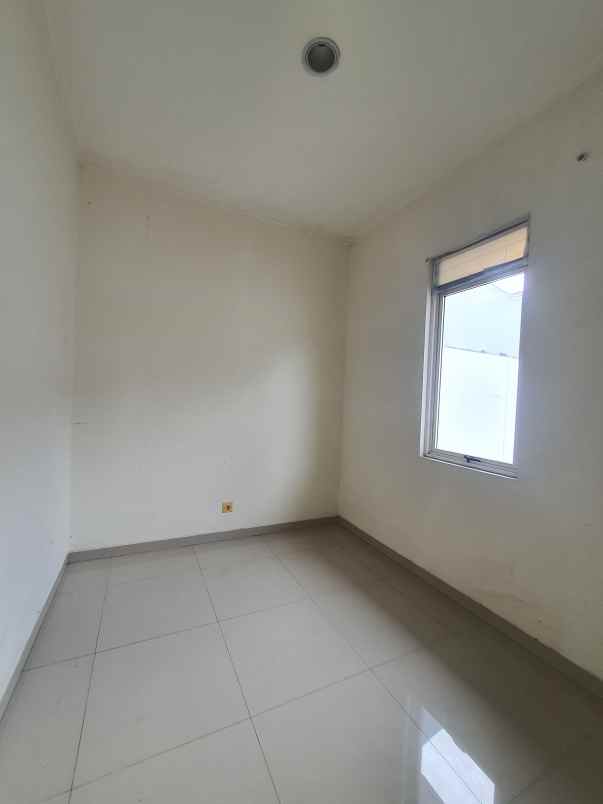 disewakan rumah suvarna sutera tangerang